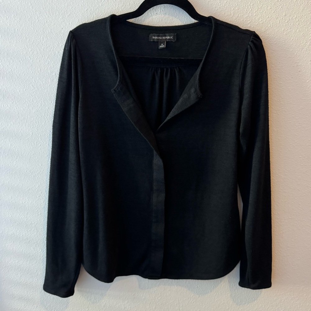 Banana Republic Women’s Folded V-Neck Long Sleeve Top S